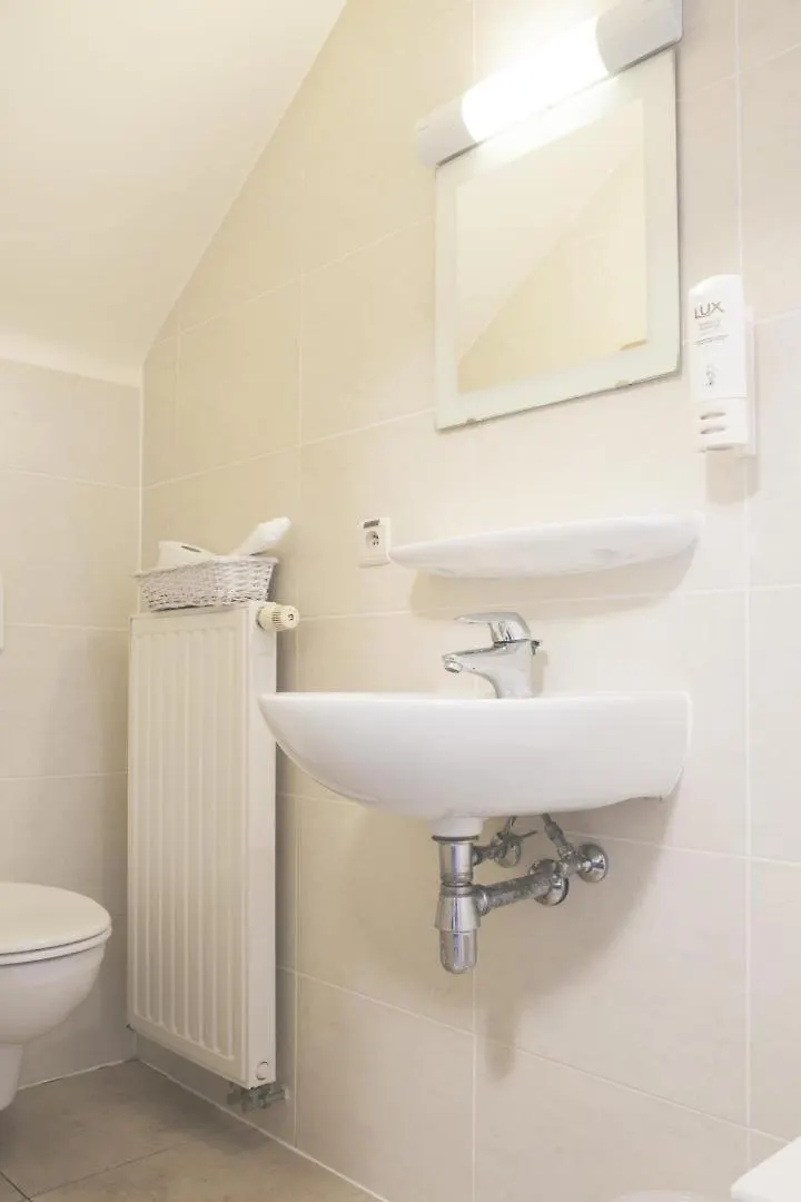 Hof Ten Hullenhove Ostend Farm stay